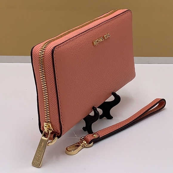 MICHAEL KORS Jet Set Travel Large Travel Continental Leather
Color: SHERBERT - Picture 4 of 16